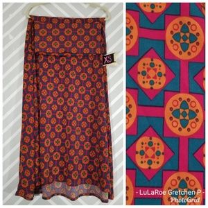 XS Geometric LuLaRoe Maxi